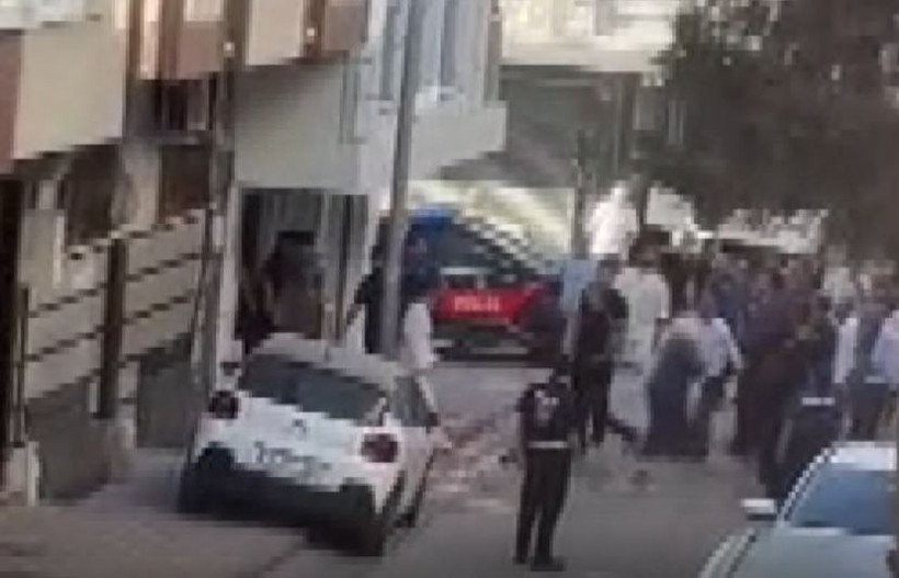Davul zurna sesi yerini çığlıklara bıraktı: Gelin alırken ortalık savaş alanına döndü - Resim: 5