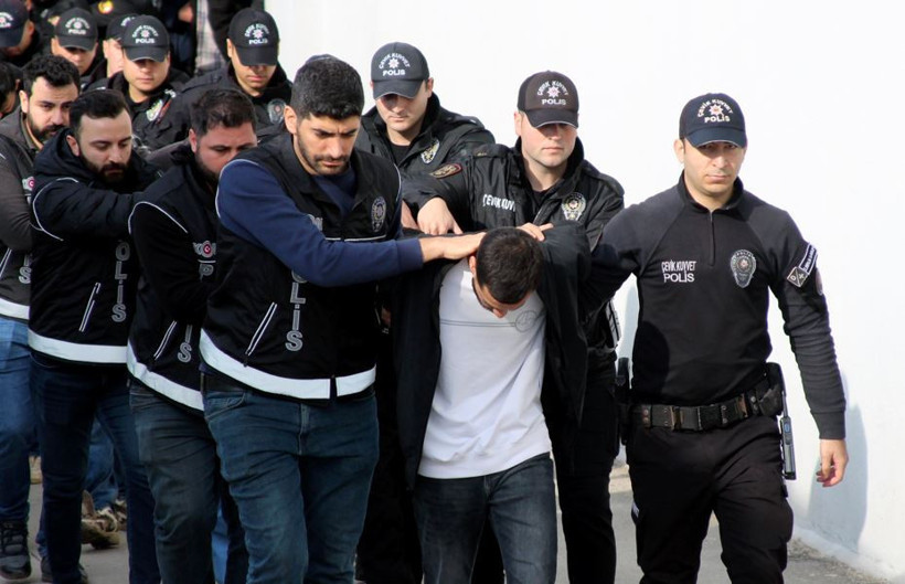 Zamları fırsat bildiler: Seri üretime geçtiler: Adana'daki şok operasyonun detayları - Resim : 3