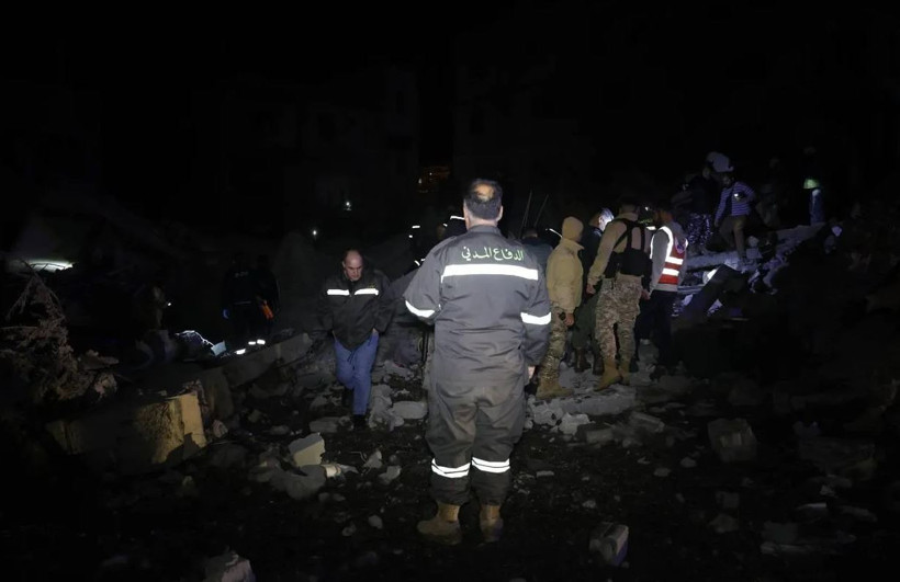 İsrail saldırılarına yeniden başladı... 4 bölgeyi birden vurdu - Resim : 1