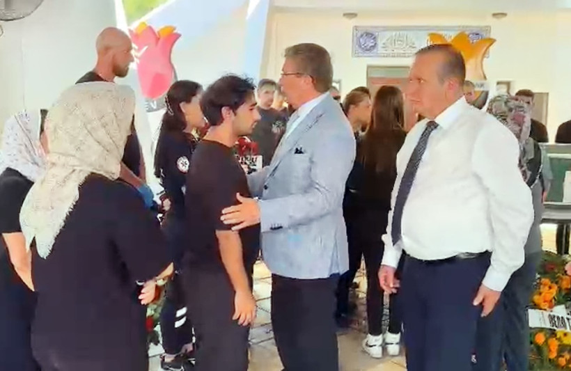 Girne açıklarındaki faciadan bir veda daha : Cuma namazından sonra toprağa verildi - Resim : 4
