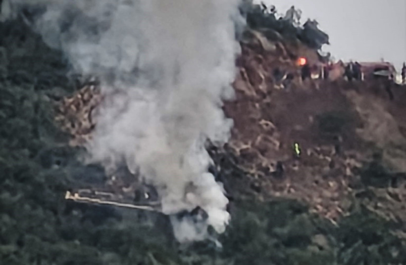 &Ccedil;arpışma sonra alev alan tanker şarampole u&ccedil;tu: Nurdağı&rsquo;nda feci kaza: Tankerler kafa kafaya &ccedil;arpıştı - Resim : 2