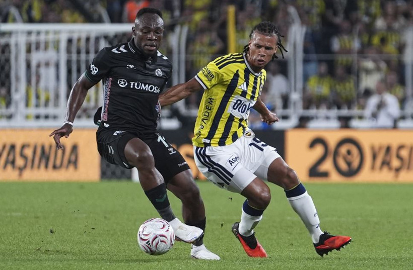 Erman Toroğlu Fenerbahçe-Konyaspor maçı sonrası küplere bindi: "Hakemler şeytan" - Resim: 1