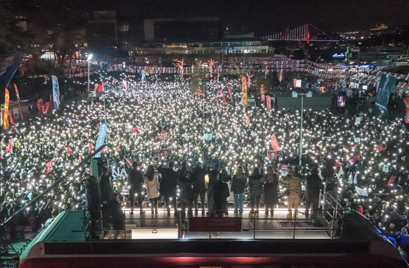 &Ouml;zg&uuml;r &Ouml;zel adayını a&ccedil;ıkladı Erdoğan'a seslendi: Cesaretin varsa se&ccedil;ime gidelim - Resim : 2