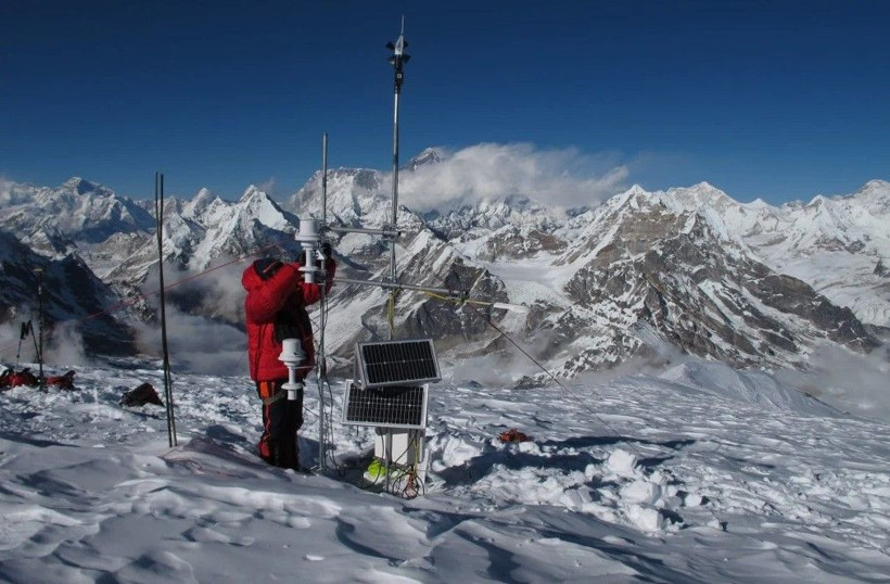 Asya'nın su kulesi çöküyor: Himalaya buzulları hızla eriyor: 2 milyar kişi tehdit altında - Resim: 1
