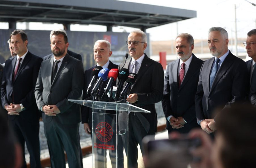 4 saatlik yol 1 buçuk saate indi: Üç şehir YHT ile bağlanıyor - Resim: 8