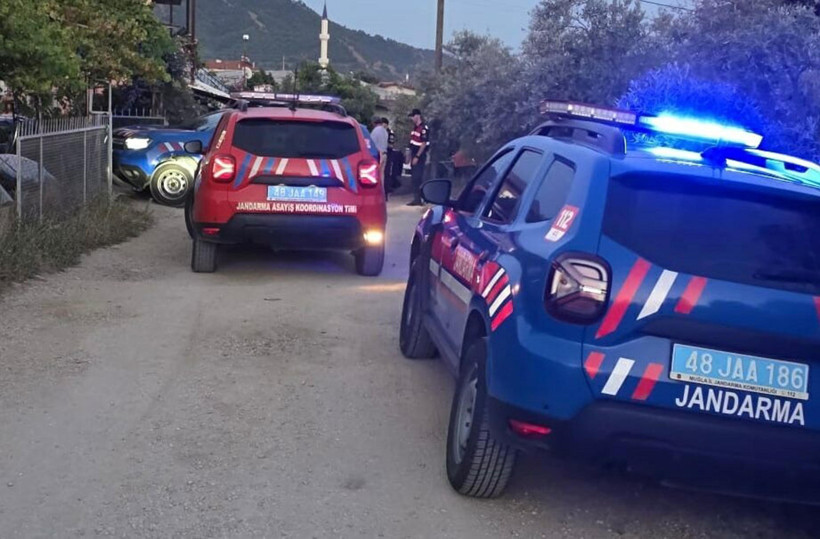 Kapının çıkardığı ses faciaya dönüştü: Muğla’yı sarsan cinayetin görüntüleri ortaya çıktı - Resim : 5