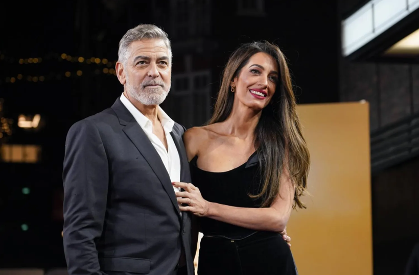 Alevler Clooney çiftinin kapısına dayandı: Malikanelerini boşalttılar - Resim : 1