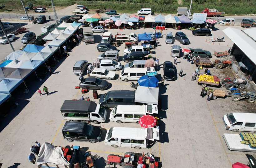 Hem halk hem çiftçi kazanıyor: Aracısız ve ucuz pazara akın var - Resim: 22