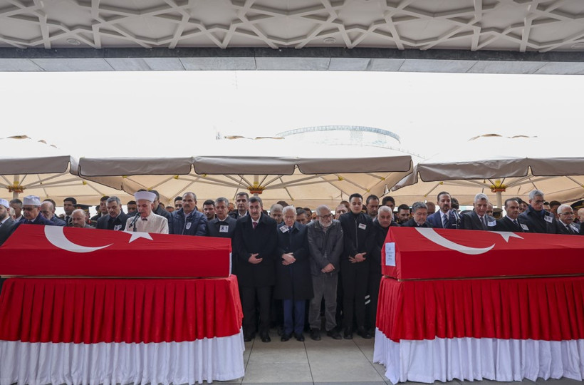 Katar'da şehit olan ASELSAN teknisyenleri uğurlandı - Resim : 1