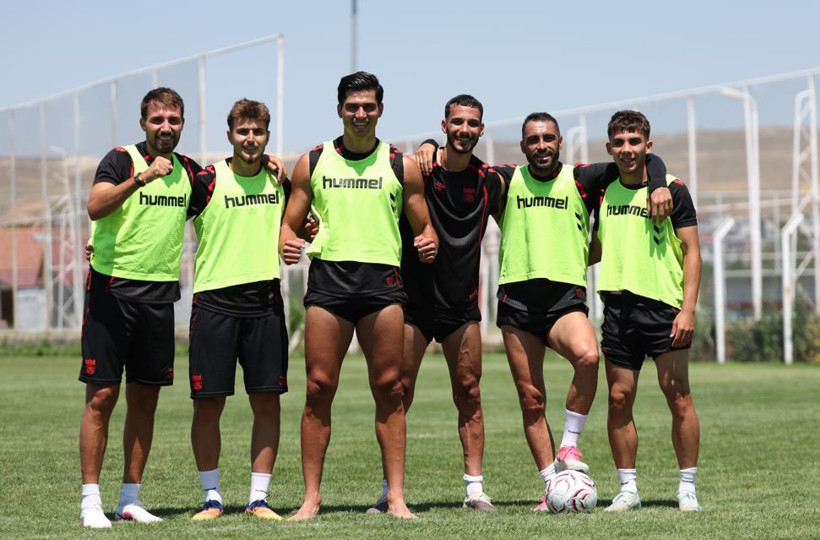 Sivasspor'da yeni sezon mesaisi sürüyor - Resim : 1