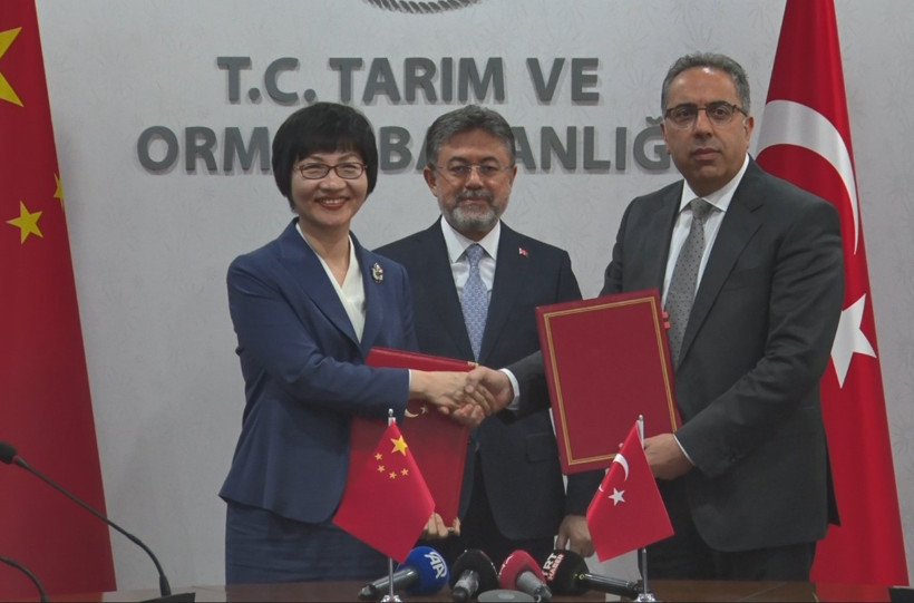 Çin kapısı açıldı: 60 milyon dolarlık dev imza - Resim : 1