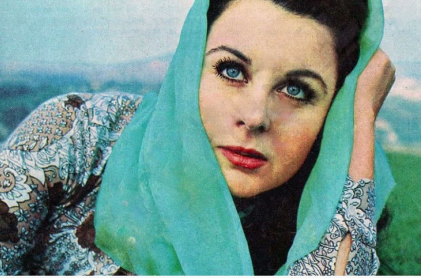 Yeşilçam'ın menekşe gözlüsü: Fatma Girik mezarı başında anıldı - Resim: 13