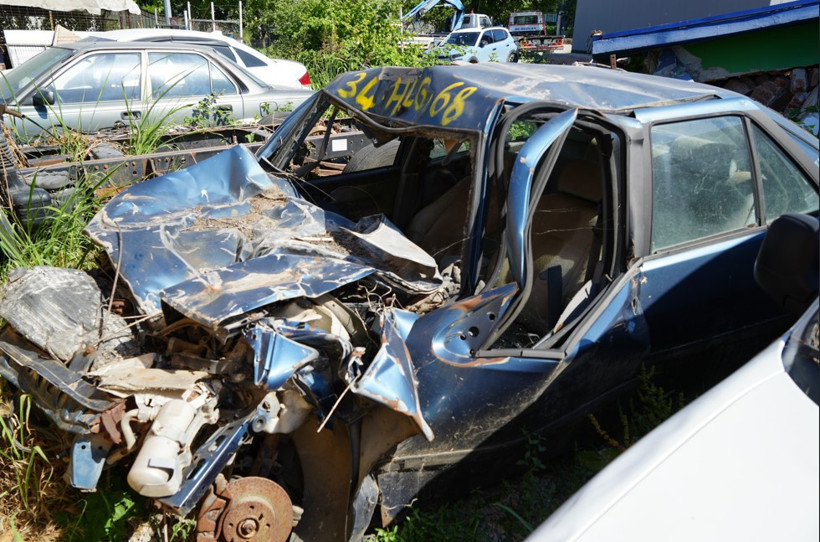 Değeri 10 bin, cezası 60 bin TL olunca otoparktaki araçları kaderine terk ettiler - Resim : 4