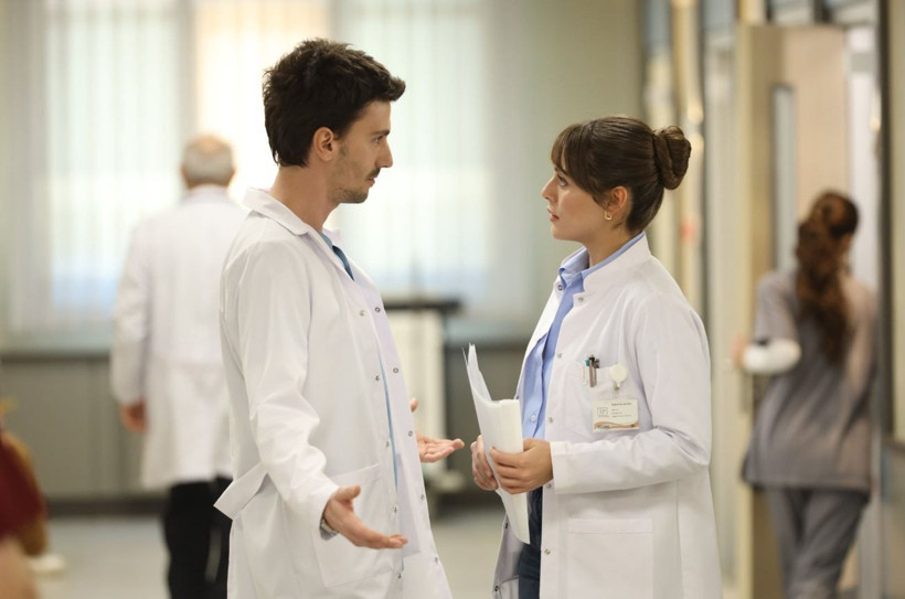 Doktor Başka Hayatta’nın Elif’i Sıla Türkoğlu'nun paylaşımı güldürdü: Komik nöbet mesajı - Resim: 14