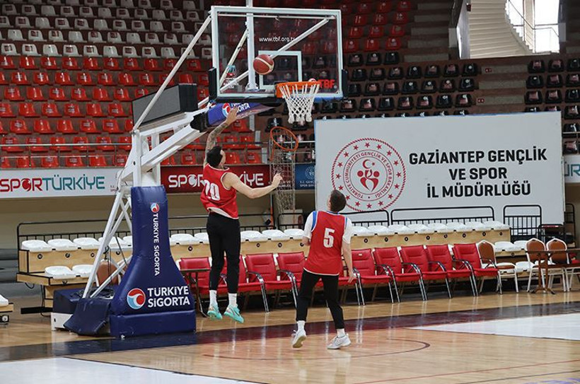 Gaziantep Basketbol zirveye geri d&ouml;nmek istiyor - Resim : 1