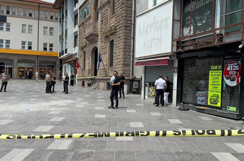 Borç defteri silahla kapatılmak istendi: Konya’da kuyumcuda silahlı saldırı - Resim : 2
