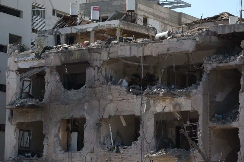 İsrail'deki yıkımın boyutu ortaya çıktı: Hiçbir yerde göremeyeceğiniz kareler - Resim: 14