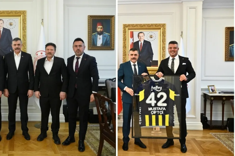 İçişleri Bakanı Mustafa Çiftçi makam odasına Abdülhamid’in tablosunu astı - Resim : 1