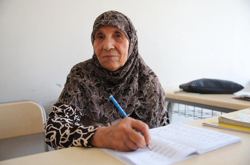 Eşi vefat edince kursa gitti: Çocukluk hayalini 78 yaşında gerçekleştirdi - Resim: 7