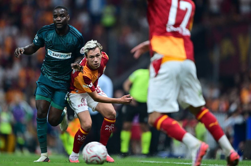 Ahmet Çakar’dan Galatasaray'ın yıldızına yaylım ateşi: Tatilden hala dönememiş - Resim: 4