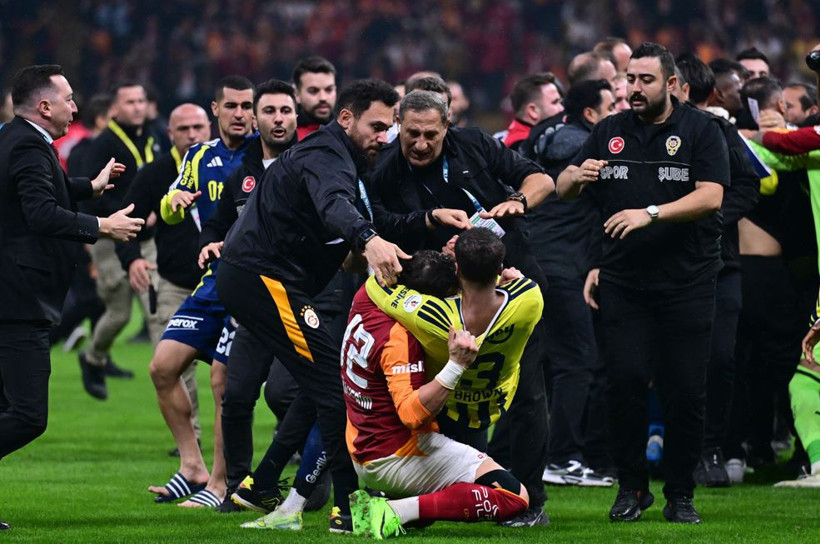 PFDK cezaları açıklandı: Abdülkerim Bardakcı'ya 2, Archie Brown'a 3 maç men cezası verildii - Resim : 2