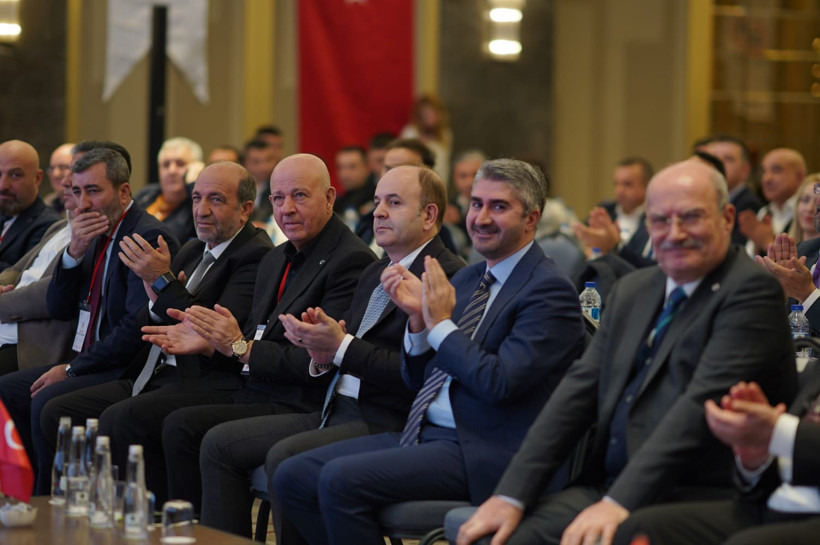 &lsquo;Tarihi anlaşma&rsquo; olarak duyurulmuştu: Marketlerin pazar tatili başka bahara kaldı - Resim : 1