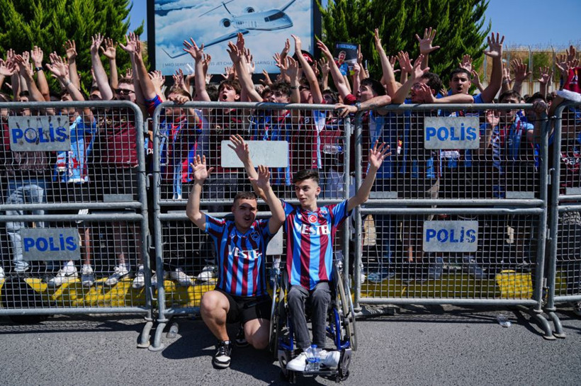 Mohamed Salah'dan "Bize her yer Trabzon" mesajı - Resim: 6