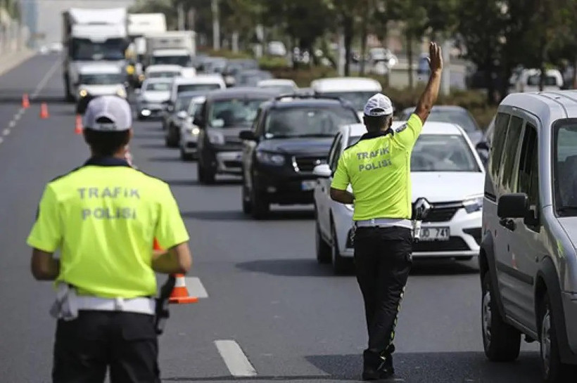 Denetim noktalarını ifşa edenlere operasyon: 36 kişi gözaltında - Resim : 1