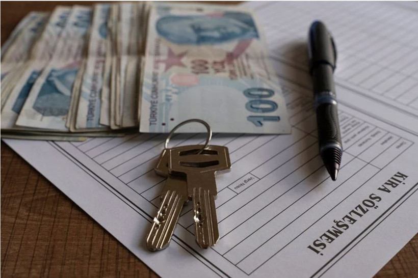 Milli çıkarlardaki kamuoyu duyarlılığı rakamlara yansıdı: Yabancıya konut satışında tarihi gerileme yaşandı - Resim : 2