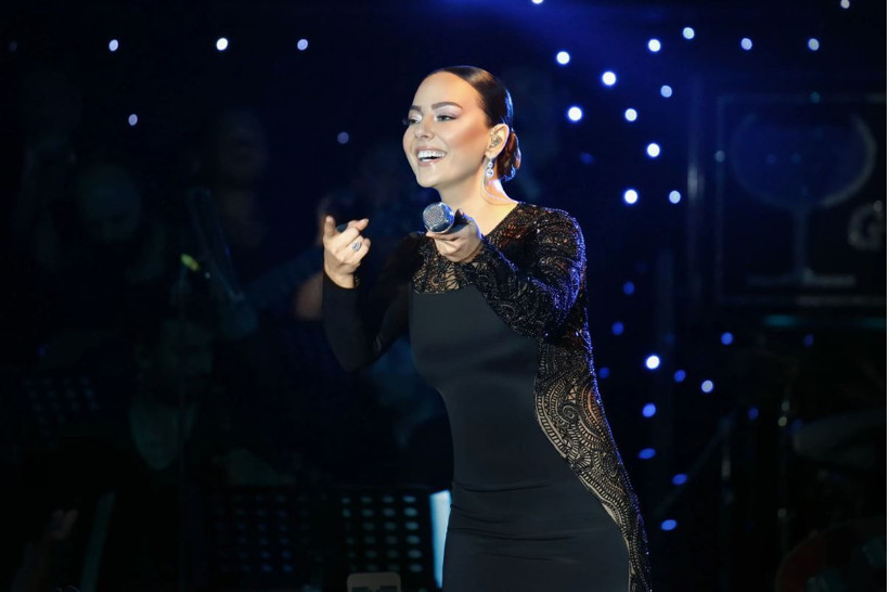 Bayramda servetlerine servet katacaklar: Ünlülerin konser başına aldığı milyonlar dudak uçuklattı - Resim: 3