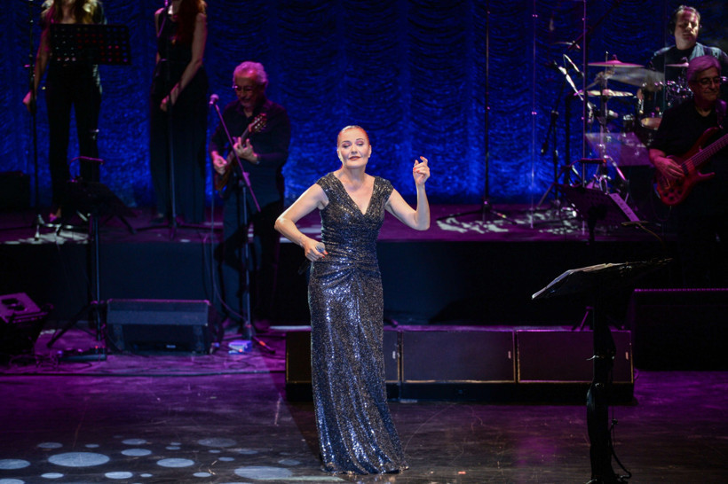 Candan Erçetin’den şaşırtan itiraf: Kiramı ödemek için şarkıcı oldum - Resim : 10