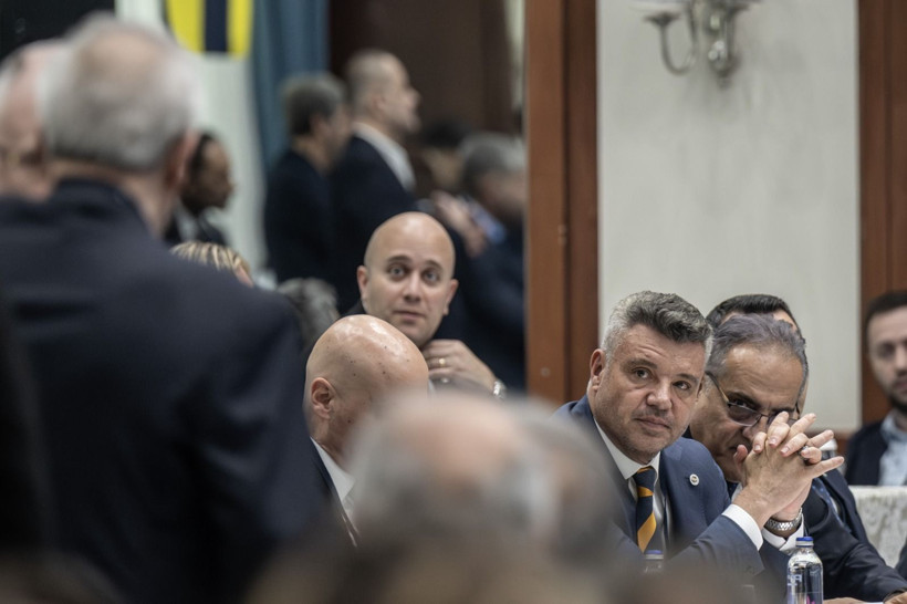 Aziz Yıldırım’dan Fenerbahçe yönetimine zehir zemberek sözler - Resim: 6