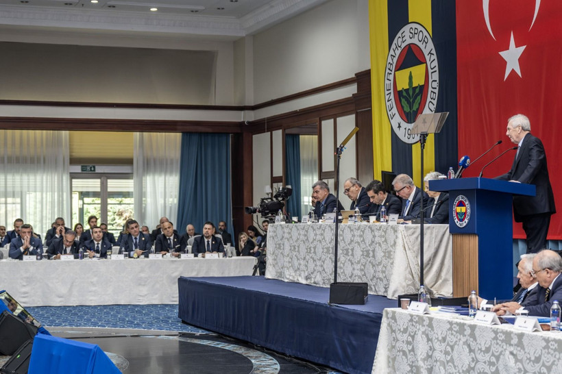 Aziz Yıldırım’dan Fenerbahçe yönetimine zehir zemberek sözler - Resim: 9