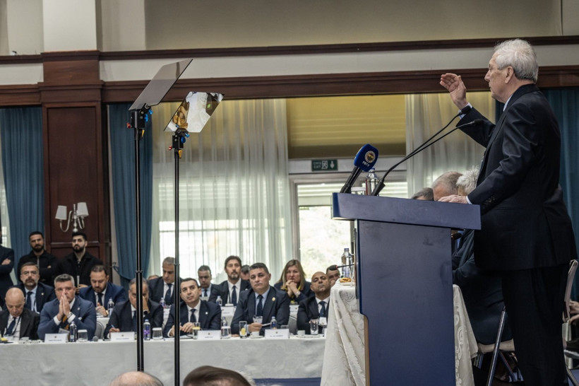 Aziz Yıldırım’dan Fenerbahçe yönetimine zehir zemberek sözler - Resim: 10