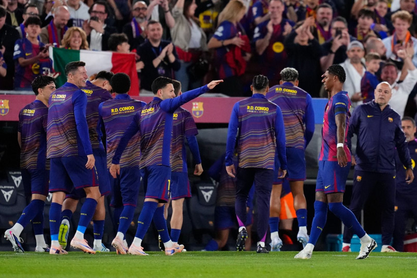 Barcelona tarihte bir ilke imza attı: El Clasico’da Real Madrid’i yenip şampiyon oldular - Resim: 6