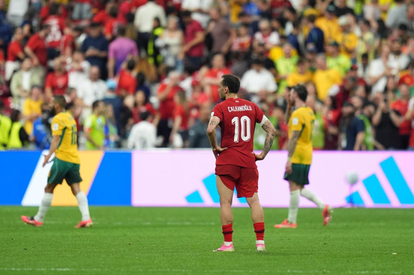 Erman Toroğlu Avustralya maçı sonrası 2 milli futbolcuyu topa tuttu: İkisinden de bir şey olmaz - Resim: 8