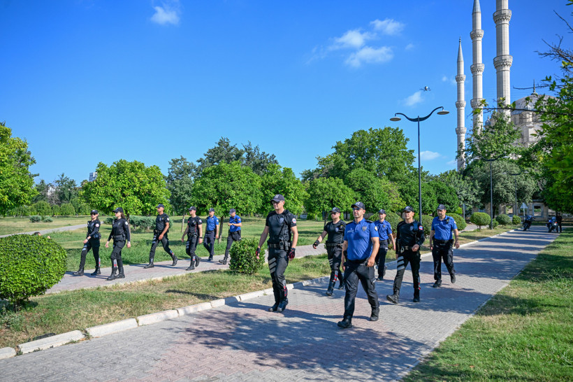 Adana'da polis ekiplerinden dron destekli 
