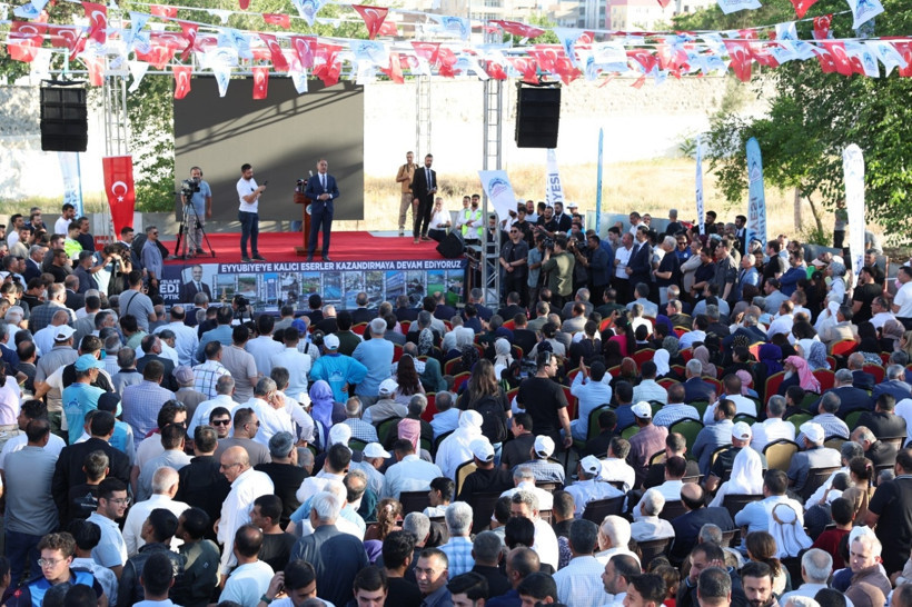 13 mahkumun can verdiği yerde yeni dönem: Belediye binasının temeli atıldı - Resim : 2