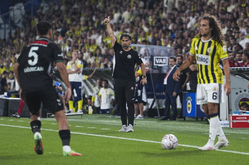 Erman Toroğlu Fenerbahçe-Konyaspor maçı sonrası küplere bindi: "Hakemler şeytan" - Resim: 2