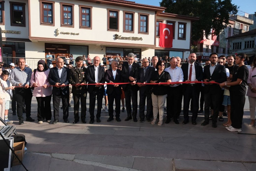Karargâhtan Cepheye: “Düşman boyunduruğuna asla”: Tarihin yazıldığı ilçe - Resim: 7
