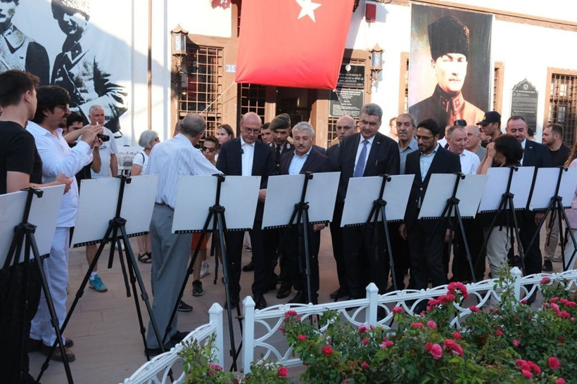 Karargâhtan Cepheye: “Düşman boyunduruğuna asla”: Tarihin yazıldığı ilçe - Resim: 6