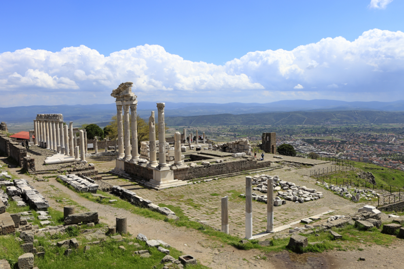 İzmir’in tarih başkentinde sanat dirilecek: ZEUS Derneği yola çıkıyor - Resim: 11