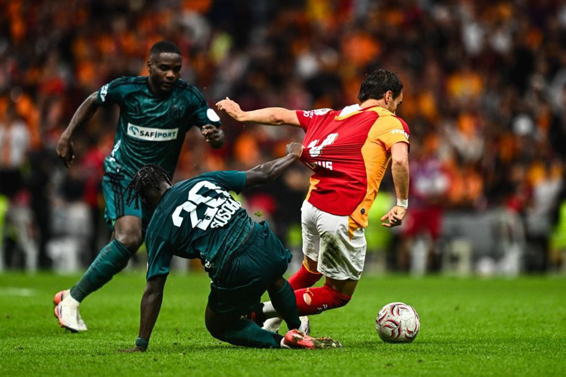 Ahmet Çakar’dan Galatasaray'ın yıldızına yaylım ateşi: Tatilden hala dönememiş - Resim: 13