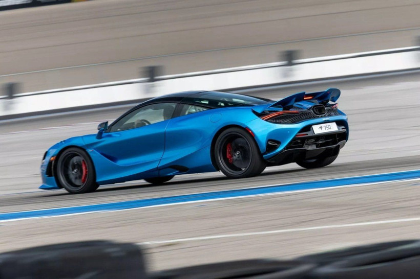 McLaren V8’li süper otomobiline veda ediyor: Üretim 2027’de bitiyor - Resim: 7