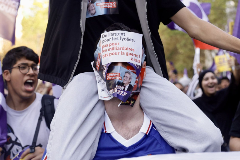 Fransa’da hükümet politikaları protesto edildi - Resim: 15