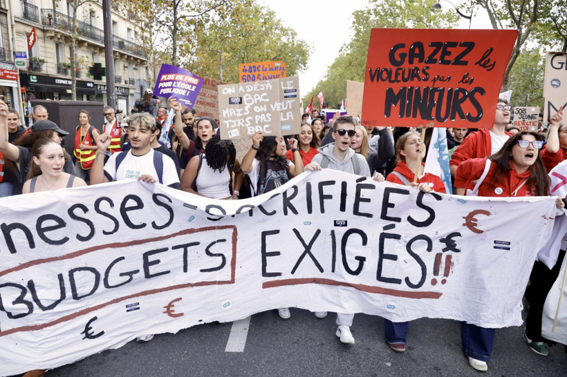 Fransa’da hükümet politikaları protesto edildi - Resim: 14