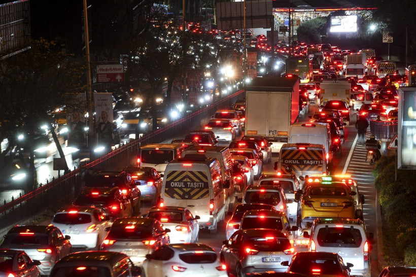 İstanbul'da eve dönüş çilesi: Trafik yüzde 89'a ulaştı, işte detaylar - Resim: 5