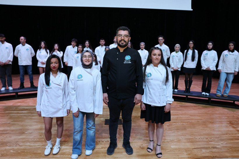 Niğde’de geleceğin aşçıları beyaz önlüklerini giydi! - Resim : 2