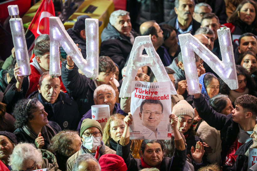 &Ouml;zg&uuml;r &Ouml;zel adayını a&ccedil;ıkladı Erdoğan'a seslendi: Cesaretin varsa se&ccedil;ime gidelim - Resim : 3