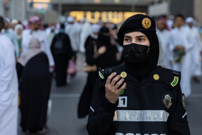 Selman’ın yeni Suudi Arabistan’ı: 70 yıllık tabu yıkıldı: Alkol raflarda, kadınlar yollarda… - Resim: 12